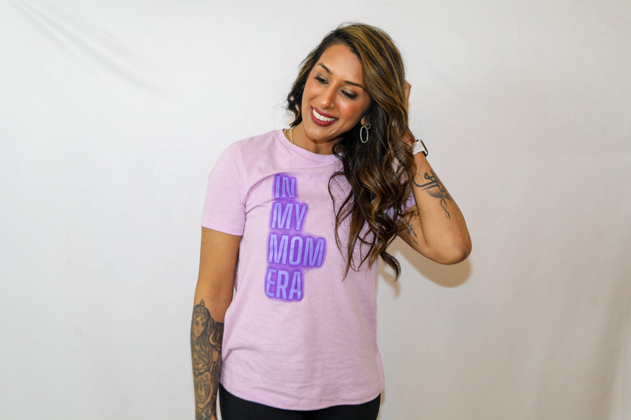 Mom Era Tee - Prism Lilac